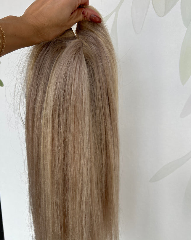 Human hair v-part light ash blond