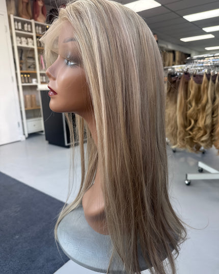 Goldhair Exclusive Human Hair Wig. Scandinaviën Blond mix