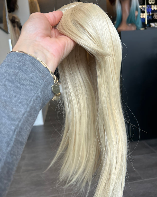 Fiber topper curtain bangs Swedish blond